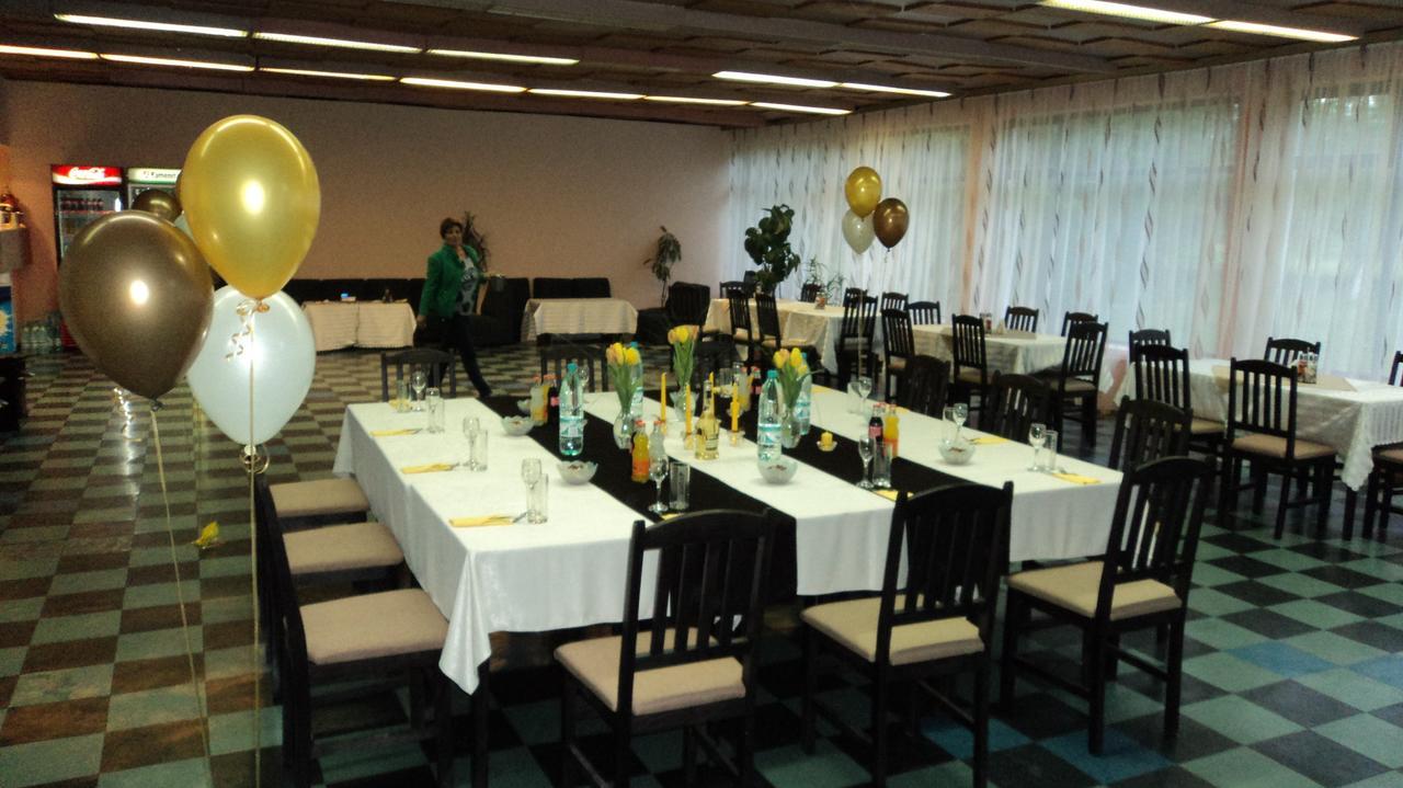 Hotel Stroitel Hisarya Ngoại thất bức ảnh