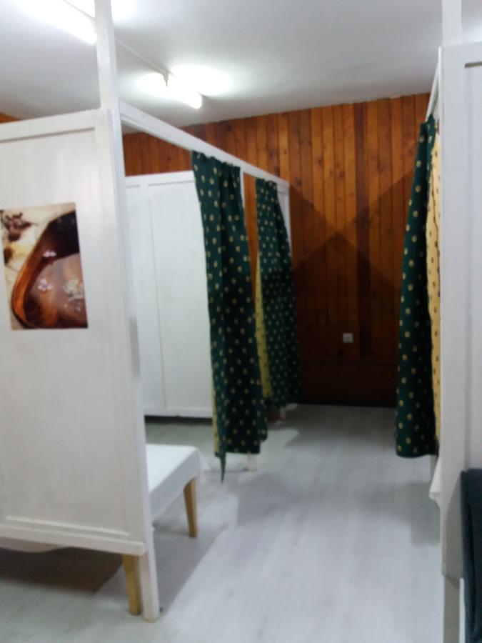 Hotel Stroitel Hisarya Ngoại thất bức ảnh