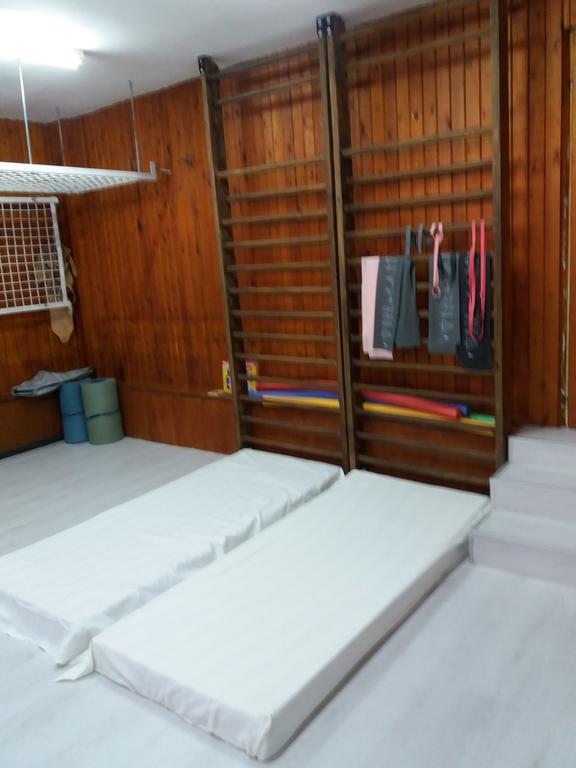 Hotel Stroitel Hisarya Ngoại thất bức ảnh