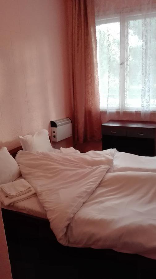 Hotel Stroitel Hisarya Ngoại thất bức ảnh