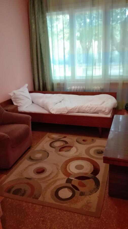 Hotel Stroitel Hisarya Ngoại thất bức ảnh